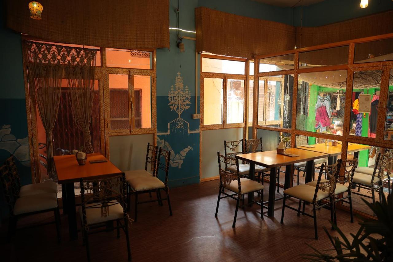 Good Vibes Hostel Βαρανάσι Εξωτερικό φωτογραφία