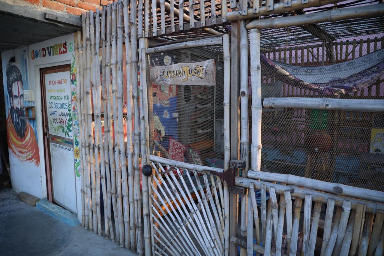 Good Vibes Hostel Βαρανάσι Εξωτερικό φωτογραφία