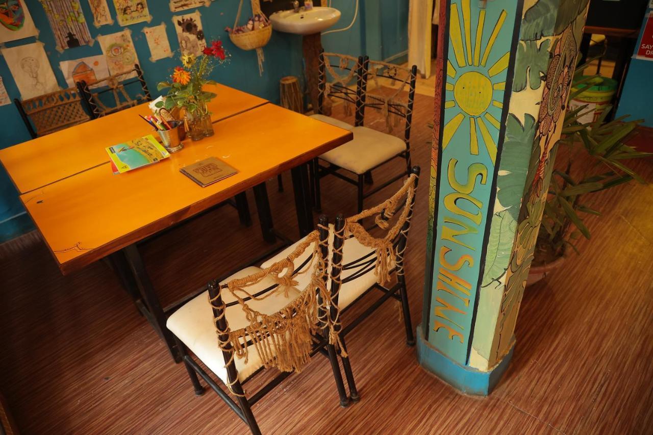 Good Vibes Hostel Βαρανάσι Εξωτερικό φωτογραφία