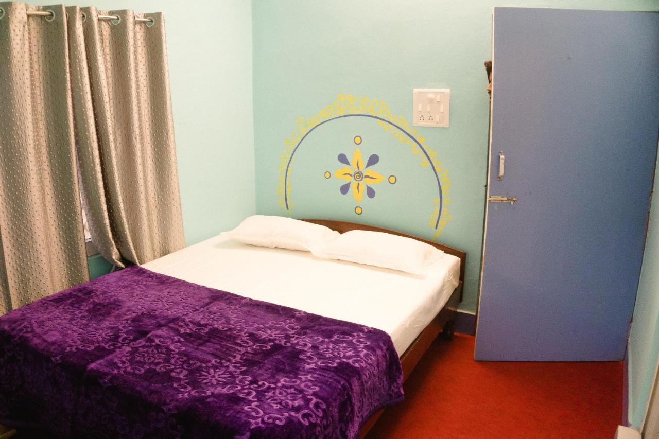 Good Vibes Hostel Βαρανάσι Εξωτερικό φωτογραφία