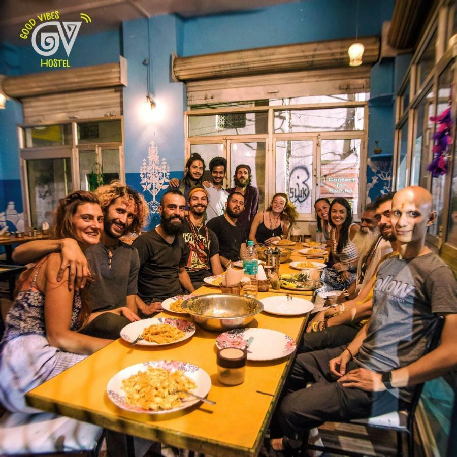 Good Vibes Hostel Βαρανάσι Εξωτερικό φωτογραφία